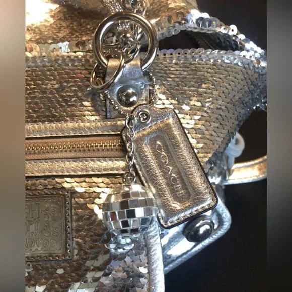 Auth Coach Poppy Silver Sequin Spotlight Tote Bag Medium Great Condition Vintage - Picture 6 of 17